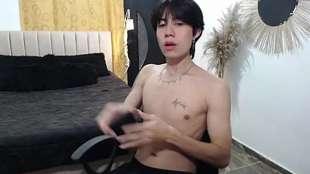 Snapshot of Elio-cam chatting on January 2026 06:37:02 AM Elio-cam online show from January 2026 06:37:02 AM