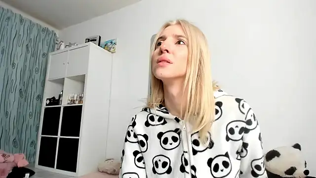 KenzieDawton online show from October 2025 03:36:02 AM