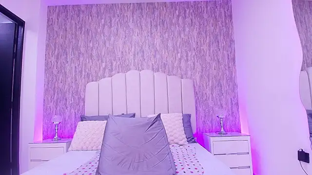 raven lilith  online show from March 2026 03:22:01 AM