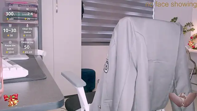 Shyn   online show from December 2025 03:58:02 AM