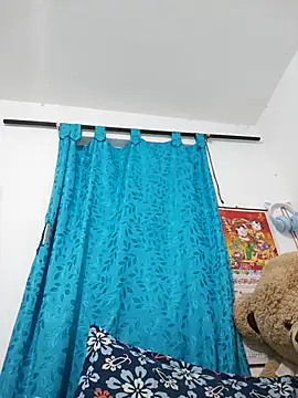 karlythothxh online show from April 2026 11:07:01 PM