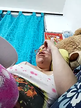 karlythothxh online show from April 2026 08:51:02 PM