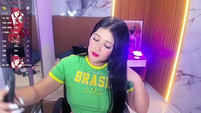 BIANCAROY1 online show from May 2026 07:00:01 PM