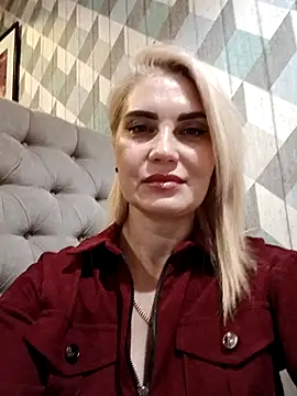 Snapshot of JennyOMay chatting on January 2026 05:10:02 AM JennyOMay online show from January 2026 05:10:02 AM