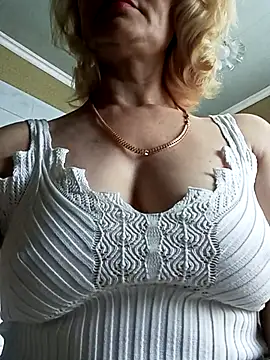 Snapshot of JennyOMay chatting on March 2026 03:54:02 AM JennyOMay online show from March 2026 03:54:02 AM