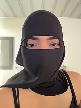 Snapshot of radiagazali chatting on February 2026 05:46:02 PM radiagazali online show from February 2026 05:46:02 PM