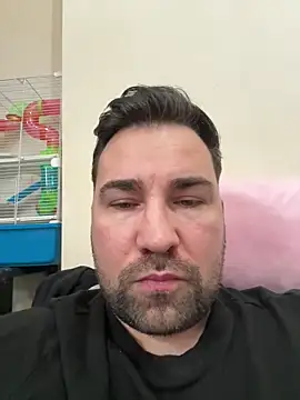 Miguelpm04 online show from February 2026 01:43:01 PM