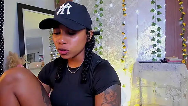 kelly thomson online show from February 2026 12:17:01 AM