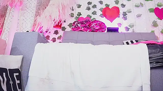 isis lov online show from February 2025 06:08:02 AM
