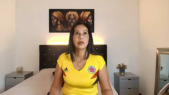 Shanon mature online show from June 2026 07:12:02 PM