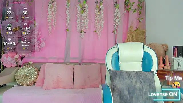 SammyGirlTS online show from November 2025 02:49:01 PM