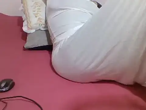 sweetelle09 online show from March 2025 07:09:02 PM