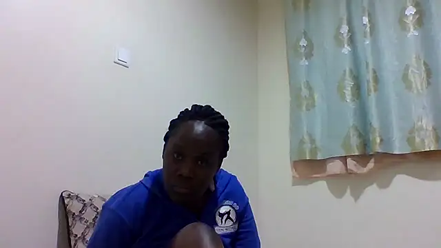 Snapshot of sweetelle09 chatting on June 2026 11:02:02 PM sweetelle09 online show from June 2026 11:02:02 PM