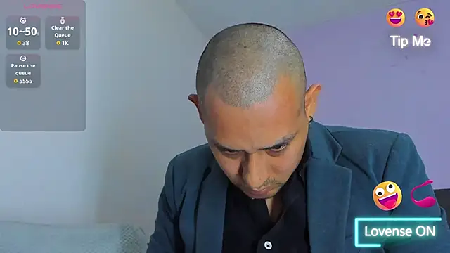 jhonyalzate2 online show from December 2024 06:28:01 AM