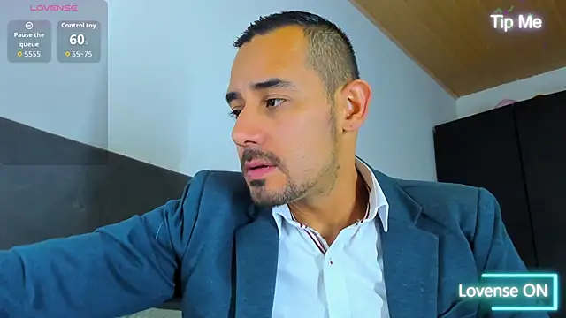 jhonyalzate2 online show from October 2025 11:26:02 PM