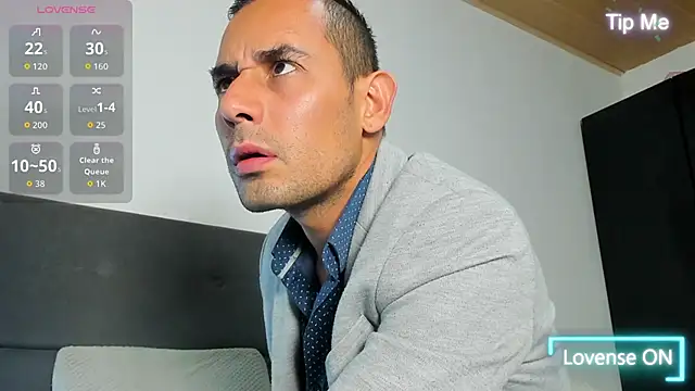 jhonyalzate2 online show from April 2026 02:34:02 AM