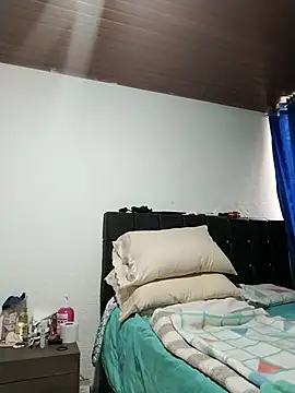 Vicky Rosse online show from October 2025 04:40:01 PM