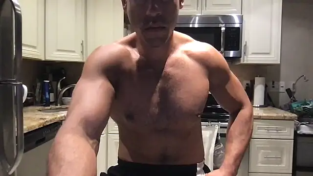 BigGuyMuscle online show from March 2025 05:21:02 AM