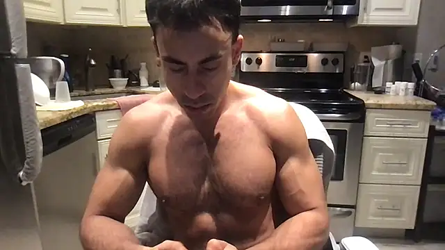 Snapshot of BigGuyMuscle chatting on January 2026 10:09:02 AM BigGuyMuscle online show from January 2026 10:09:02 AM