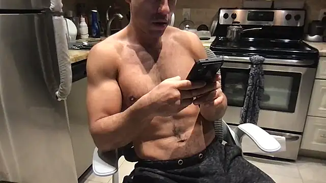 Snapshot of BigGuyMuscle chatting on February 2026 06:40:02 AM BigGuyMuscle online show from February 2026 06:40:02 AM