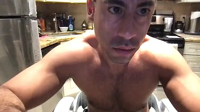 Snapshot of BigGuyMuscle chatting on February 2026 09:05:01 AM BigGuyMuscle online show from February 2026 09:05:01 AM