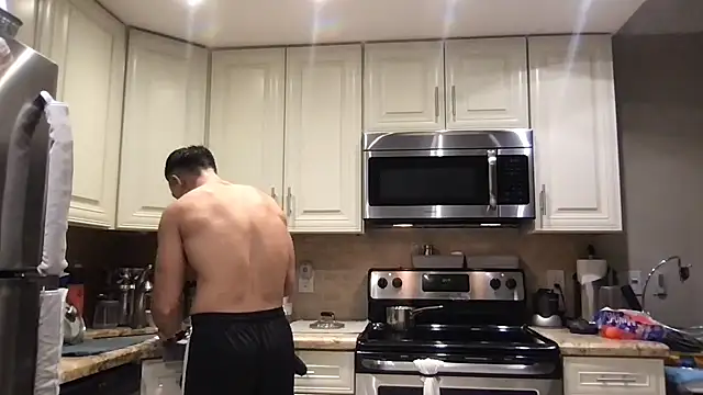 Snapshot of BigGuyMuscle chatting on March 2026 12:50:01 AM BigGuyMuscle online show from March 2026 12:50:01 AM