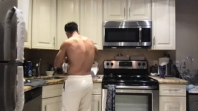 Snapshot of BigGuyMuscle chatting on March 2026 11:48:02 PM BigGuyMuscle online show from March 2026 11:48:02 PM