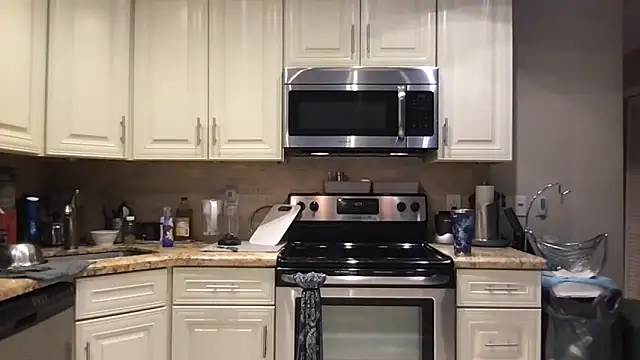 Snapshot of BigGuyMuscle chatting on March 2026 10:10:01 PM BigGuyMuscle online show from March 2026 10:10:01 PM