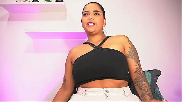 alexaa walker online show from September 2025 11:54:02 AM