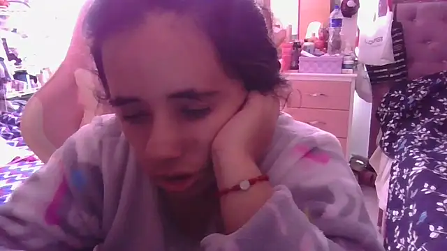 annarose19 online show from December 2025 08:05:02 PM