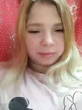 Zuli Kiska online show from January 2025 11:32:02 PM