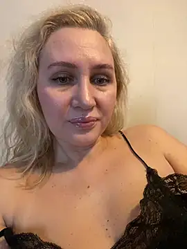 YourBlondee online show from January 2026 03:12:02 AM