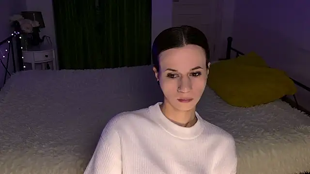 Snapshot of ItsAlisia chatting on December 2025 01:53:01 PM ItsAlisia online show from December 2025 01:53:01 PM