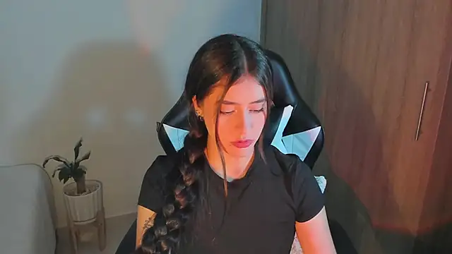 iriswest  online show from February 2025 01:19:02 AM