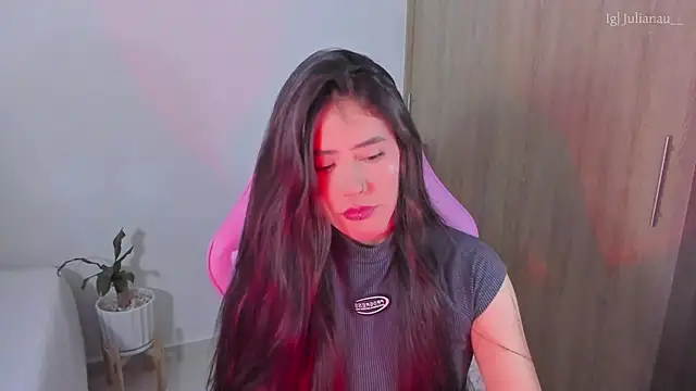 iriswest  online show from February 2025 11:24:02 PM