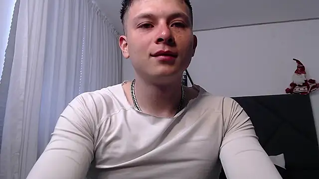 Snapshot of MathewCollin chatting on December 2024 01:21:01 PM MathewCollin online show from December 2024 01:21:01 PM