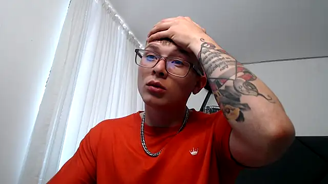 Snapshot of MathewCollin chatting on March 2025 03:19:01 PM MathewCollin online show from March 2025 03:19:01 PM