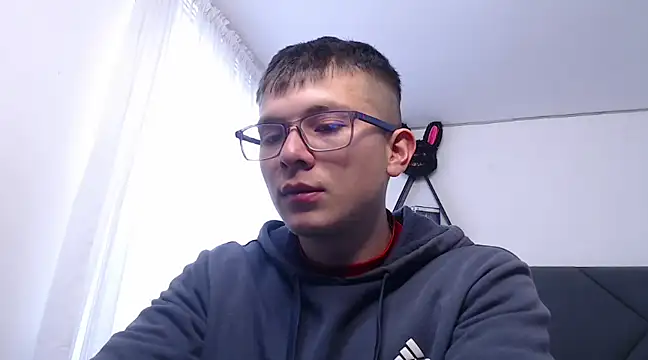 Snapshot of MathewCollin chatting on March 2025 04:07:02 PM MathewCollin online show from March 2025 04:07:02 PM