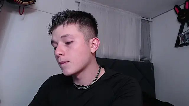 Snapshot of MathewCollin chatting on January 2026 10:22:02 PM MathewCollin online show from January 2026 10:22:02 PM