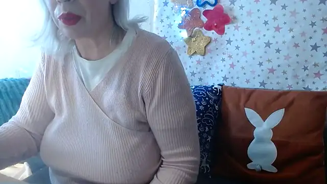 QueenLana online show from February 2026 09:58:02 AM