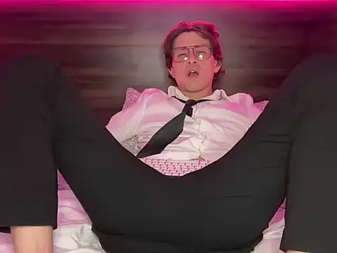 mcklister kinky feets online show from March 2026 09:50:02 AM