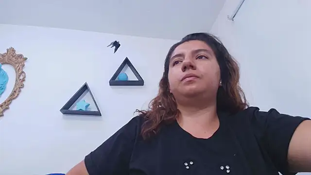 timkerbell  online show from November 2025 07:13:01 PM