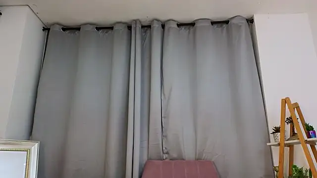 bella  adams online show from March 2025 11:44:02 PM