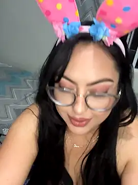 MileyGia online show from October 2025 12:57:01 AM