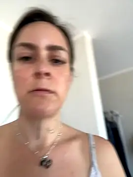 misslulipop online show from November 2025 02:37:02 PM