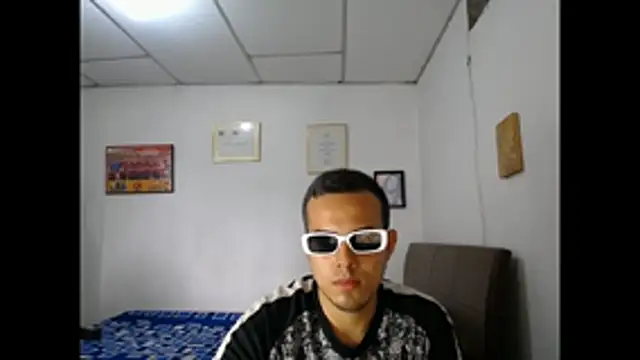 Oliver Wilding online show from March 2026 02:04:01 AM