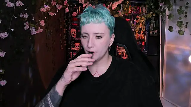 AsheLucker online show from July 2026 10:18:01 AM