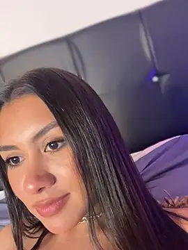 Snapshot of Ambar_pe_ chatting on January 2025 07:58:02 PM Ambar pe  online show from January 2025 07:58:02 PM