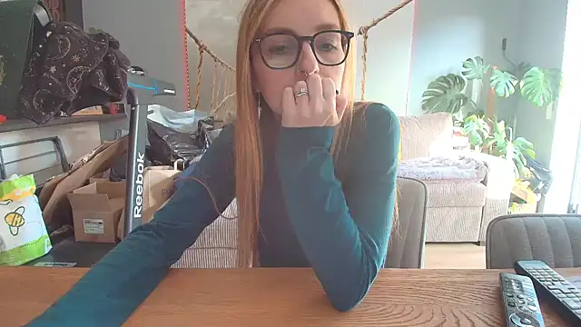 Snapshot of short_sweetpea chatting on October 2025 02:37:01 PM short sweetpea online show from October 2025 02:37:01 PM