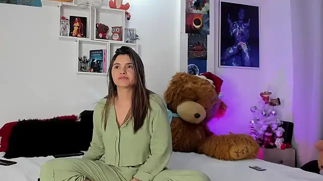 Sarah Jhonson online show from December 2024 01:04:02 AM